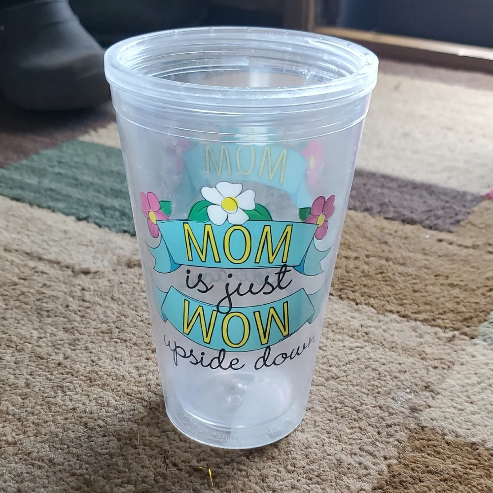 Clear 'Mom is Wow' Party Tumbler